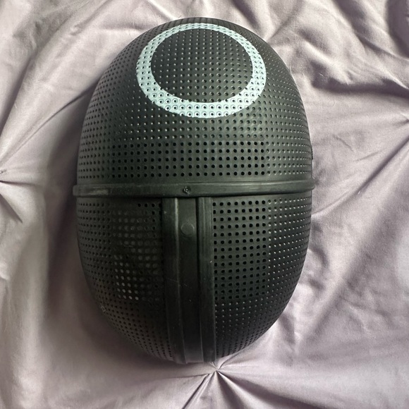 Squid Game Circle Guard Mask - Picture 1 of 2